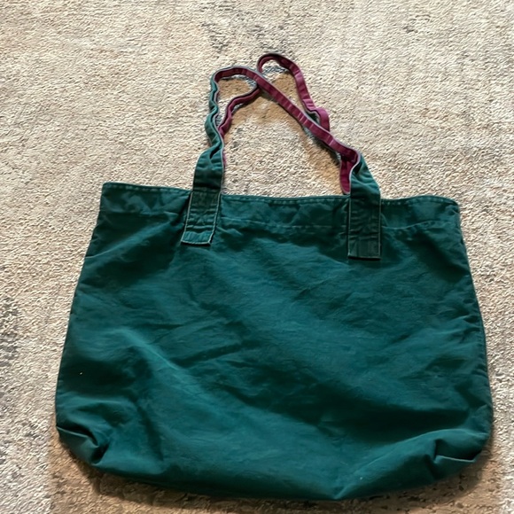 Vintage Espirit Sportiv green book/sport bag. Strong shoulder straps. - Picture 6 of 7